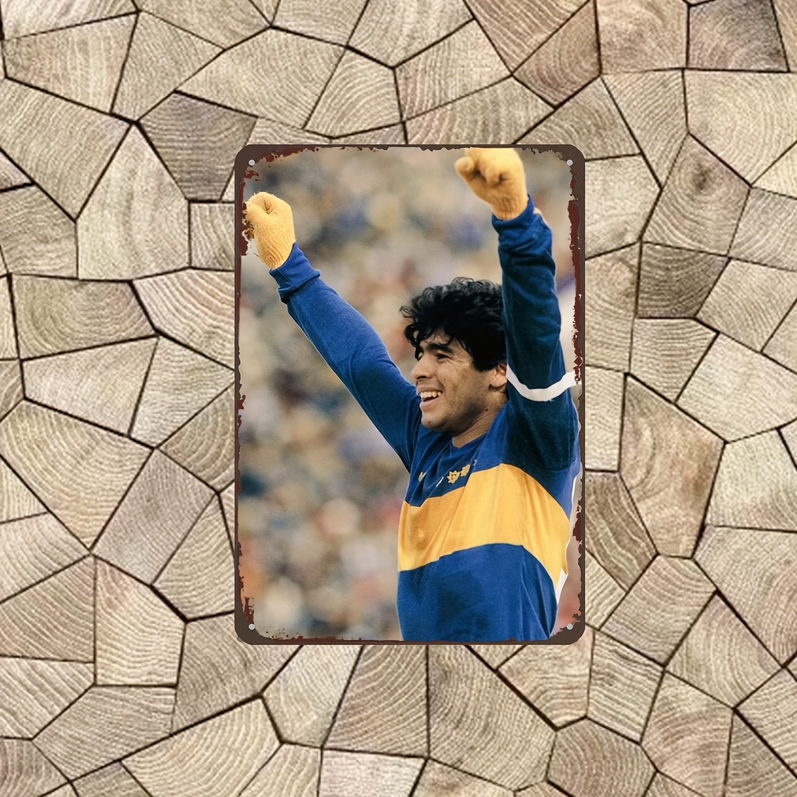 Victory Pose Soccer Player Met - Home Bar Lounge 리뷰 및 가격
